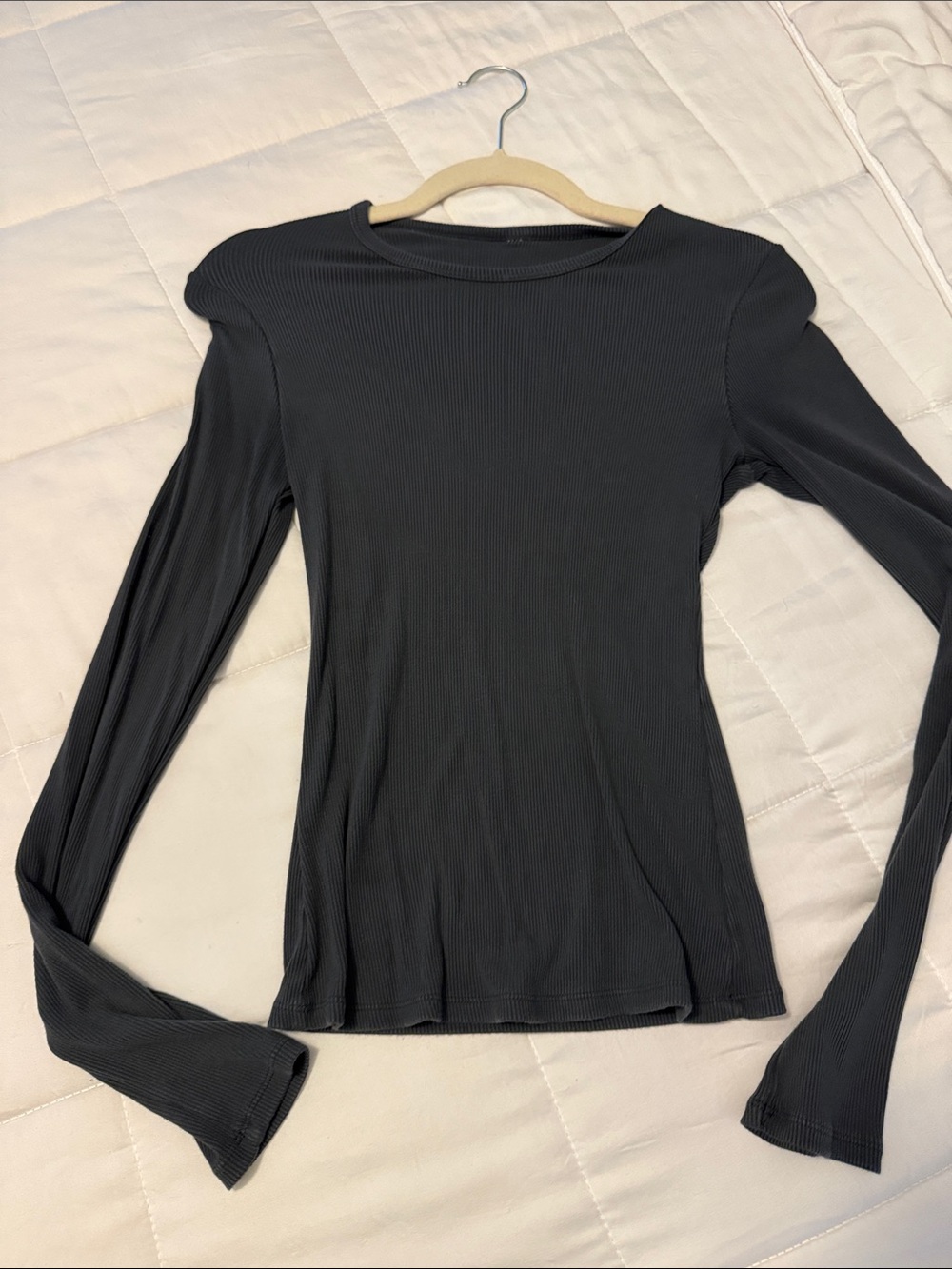 ALO Yoga Ribbed Long Sleeve Crewneck Top - grey